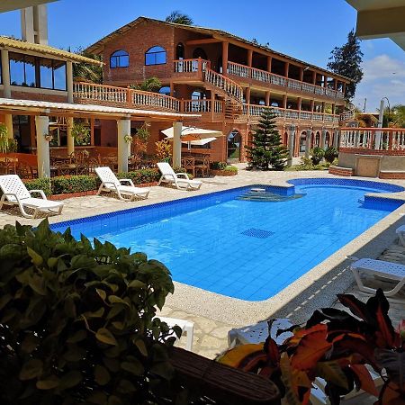 Suite Hotel Romanos General Villamil Exterior foto