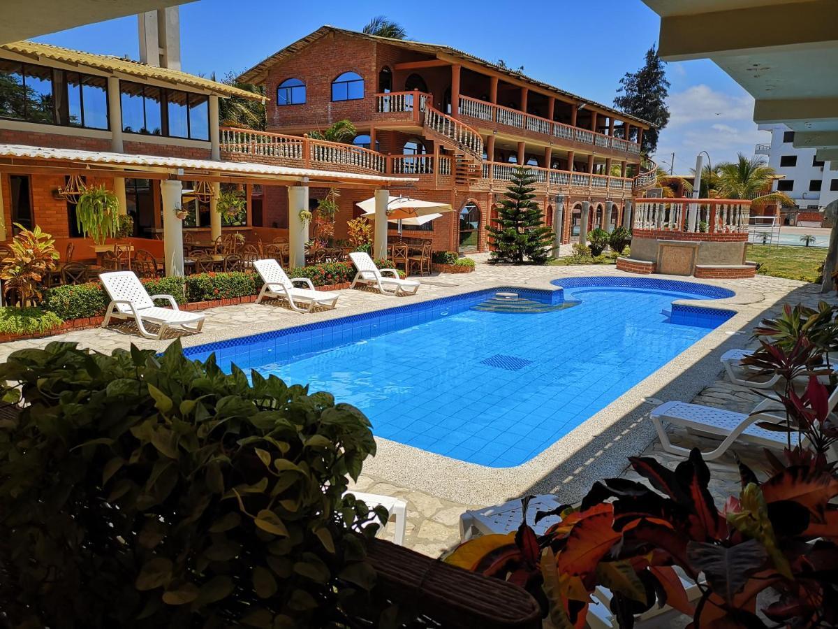 Suite Hotel Romanos General Villamil Exterior foto